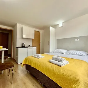 Roza Apartment