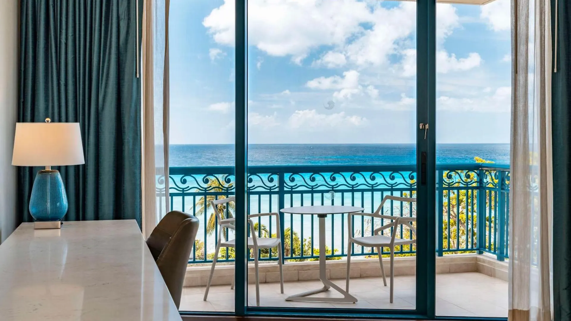 Hilton Barbados Resort Bridgetown 4*,
